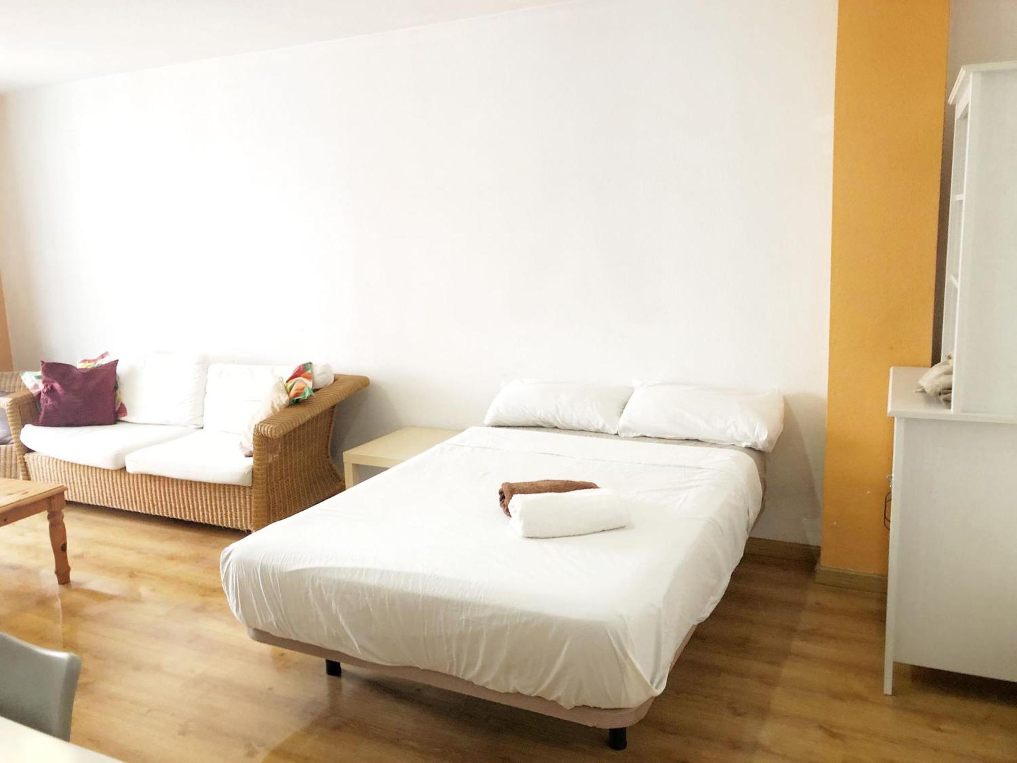 Central Market Guestrooms Alicante Exterior foto